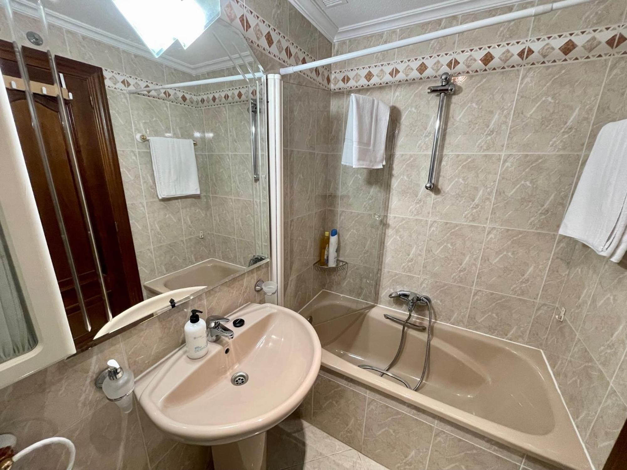 Apartamento Reyes De Espana / Free Parking & Wi Fi Salamanca Luaran gambar